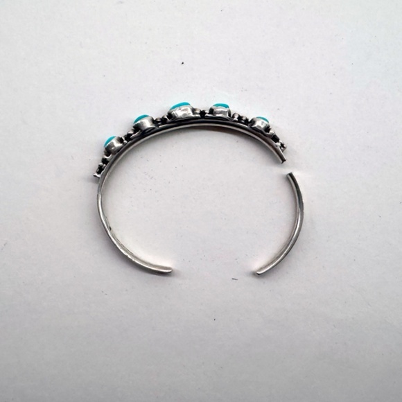 Navajo Vintage Sterling Silver and Turquoise Bracelet Cuff - Picture 5 of 6